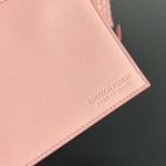 2025年7月7日入荷新作 Bottega Veneta 新作 小号Ciao Ciao 835835     SIZE:26x19x10.5 極品/正規品同様/人気/革/バッグ/AJ工場