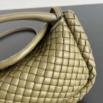 2025年7月7日入荷新作 Bottega Veneta 新作    805739     SIZE:23*11*8 極品/正規品同様/人気/革/バッグ/AJ工場