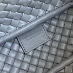 2025年7月7日入荷新作 Bottega Veneta 新作    805739     SIZE:23*11*8 極品/正規品同様/人気/革/バッグ/AJ工場