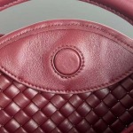 2025年7月7日入荷新作 Bottega Veneta 新作    805739     SIZE:23*11*8 極品/正規品同様/人気/革/バッグ/AJ工場