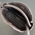 2025年7月7日入荷新作 Bottega Veneta 新作    805739     SIZE:23*11*8 極品/正規品同様/人気/革/バッグ/AJ工場