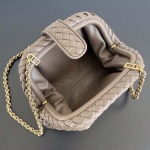 2025年7月7日入荷新作 Bottega Veneta 新作Lauren 1980    804038    SIZE:27x15x8 極品/正規品同様/人気/革/バッグ/AJ工場