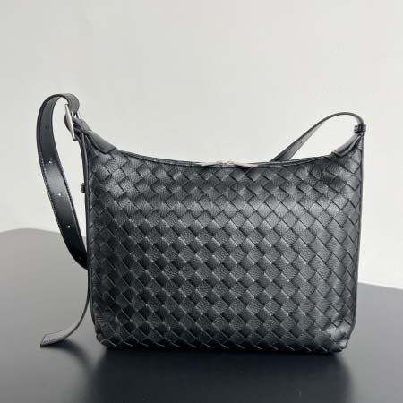 2025年7月7日入荷新作 Bottega Veneta新作...