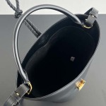 2025年7月7日入荷新作 Bottega Veneta 25早春新作Liberta    806038      SIZE:30x18x18 極品/正規品同様/人気/革/バッグ/AJ工場