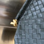 2025年7月8日入荷新作#Bottega Veneta   2023  740990    hin37.5x44x2CM極品/正規品同様/人気/革/バッグ/AJ工場