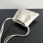 2025年7月8日入荷新作#Bottega Veneta     Dustbag 816987       21x16.6x1   極品/正規品同様/人気/革/バッグ/AJ工場
