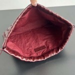 2025年7月8日入荷新作#Bottega Veneta      Dustbag 796728  32x23 極品/正規品同様/人気/革/バッグ/AJ工場