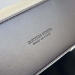 2025年7月8日入荷新作#Bottega Veneta     787547       27x19x9 極品/正規品同様/人気/革/バッグ/AJ工場