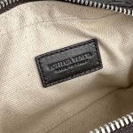 2025年7月8日入荷新作B 24 765800 Intrecciato     logo     11.5*16.5*3.5cm 極品/正規品同様/人気/革/バッグ/AJ工場