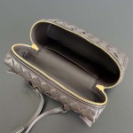 2025年7月9日入荷新作#Bottega Veneta  Vanity Case 789109 22x12.5x5 極品/正規品同様/人気/革/バッグ/AJ工場