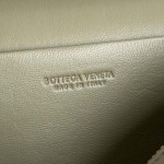 2025年7月9日入荷新作#Bottega Veneta  Vanity Case 789109 22x12.5x5 極品/正規品同様/人気/革/バッグ/AJ工場