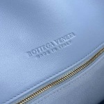 2025年7月9日入荷新作#Bottega Veneta 806034 Medium Liberta  &  Size35*23*6cm  極品/正規品同様/人気/革/バッグ/AJ工場
