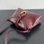 2025年7月9日入荷新作#Bottega Veneta  Baby Liberta  826147  Liberta Size24*15.5*5cm 極品/正規品同様/人気/革/バッグ/AJ工場