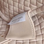 2025年7月9日入荷新作#Bottega Veneta Mini COBBLE  762711  intrecciato 19x17x6 極品/正規品同様/人気/革/バッグ/AJ工場