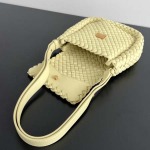 2025年7月9日入荷新作#Bottega Veneta Mini COBBLE  762711  intrecciato 19x17x6 極品/正規品同様/人気/革/バッグ/AJ工場
