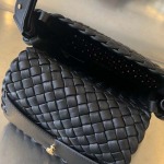 2025年7月9日入荷新作#Bottega Veneta Mini COBBLE  762711  intrecciato 19x17x6 極品/正規品同様/人気/革/バッグ/AJ工場
