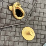2025年7月9日入荷新作#Bottega Veneta  Knot Lock 817191 2025kont lock kont 25x16x5.P極品/正規品同様/人気/革/バッグ/AJ工場