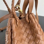 2025年7月9日入荷新作#Bottega Venetaintrecciato  mini #Bottega Veneta  knot   796569 Size21X17X16.5cm  極品/正規品同様/人気/革/バッグ/AJ工場
