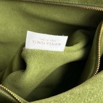 2025年7月9日入荷新作#Bottega Veneta Ciao Ciao 826195  Ciao Ciao Silky Calf. Ciao Ciao  42x32x15  極品/正規品同様/人気/革/バッグ/AJ工場