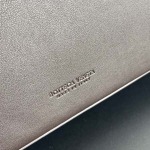 2025年7月9日入荷新作#Bottega Veneta Ciao Ciao 826195  Ciao Ciao Silky Calf. Ciao Ciao  42x32x15  極品/正規品同様/人気/革/バッグ/AJ工場