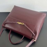 2025年7月9日入荷新作#Bottega Veneta Ciao Ciao 826195  Ciao Ciao Silky Calf. Ciao Ciao  42x32x15  極品/正規品同様/人気/革/バッグ/AJ工場