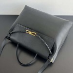 2025年7月9日入荷新作#Bottega Veneta Ciao Ciao 826195  Ciao Ciao Silky Calf. Ciao Ciao  42x32x15  極品/正規品同様/人気/革/バッグ/AJ工場