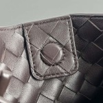2025年7月9日入荷新作#Bottega Venetaintrecciato  835921   mini #Bottega Veneta  knot    Size29.5X18.5X17.5cm  極品/正規品同様/人気/革/バッグ/