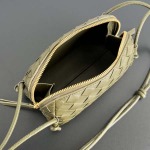 2025年7月9日入荷新作#Bottega VenetaConcert  ouch  794258    lntrecciato   18.5*11.5*8.5   極品/正規品同様/人気/革/バッグ/AJ工場
