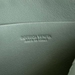 2025年7月9日入荷新作#Bottega VenetaConcert  ouch  794258    lntrecciato   18.5*11.5*8.5   極品/正規品同様/人気/革/バッグ/AJ工場