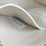 2025年7月9日入荷新作#Bottega VenetaConcert  ouch  794258    lntrecciato   18.5*11.5*8.5   極品/正規品同様/人気/革/バッグ/AJ工場
