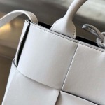 2025年7月9日入荷新作#Bottega Veneta  20x13x7特価/人気/革/バッグ/AJ工場