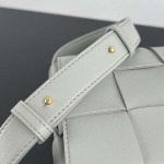 2025年7月9日入荷新作#Bottega Veneta   23x15x6特価/人気/革/バッグ/AJ工場