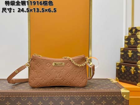 2025年7月10日入荷新作M11916 Liv poche...