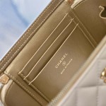 2025年7月17日入荷新作シャネル バッグ最高級品AP2303 Size:：8.5*11*7cm大  AP1447 Size:：8.5*11*7cm小恋人プレゼント/誕生日/母の日/母のひプレゼント/お祝い女性結婚祝い/KK工場