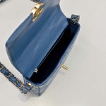 2025年7月17日入荷新作シャネル バッグ最高級品Chanel AS4423 Size：13.5*20.5*5cm恋人プレゼント/誕生日/母の日/母のひプレゼント/お祝い女性結婚祝い/KK工場