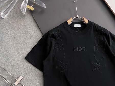 2025年8月29日入荷 新作Dior半袖 tシャツ高級なプレゼント/誕生日プレゼント/高品質/メンツ/記念品/ wenzhou工場