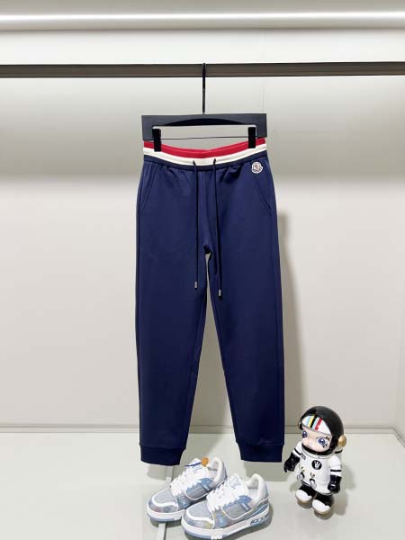 2025年8月23日秋冬入荷新作MONCLERスウェットパン...