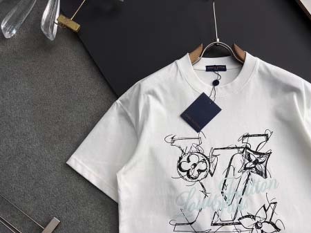 2025年9月3日入荷 新作Louis Vuitton半袖 tシャツ高級なプレゼント/誕生日プレゼント/高品質/メンツ/記念品/ wenzhou工場