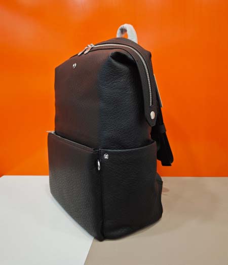 2025年9月4日入荷新作Prada/人気/本革/バッグ 人気 おすすめ 父の日 誕生日/ギフト プレゼント 結婚式男友達の誕生日プレゼント