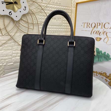 2025年9月5日入荷新作Gucci /人気/本革/バッグ 人気 おすすめ 父の日 誕生日/ギフト プレゼント 結婚式男友達の誕生日プレゼント