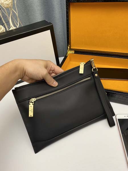 2025年9月5日入荷新作Gucci  /人気/本革/バッグ 人気 おすすめ 父の日 誕生日/ギフト プレゼント 結婚式男友達の誕生日プレゼント