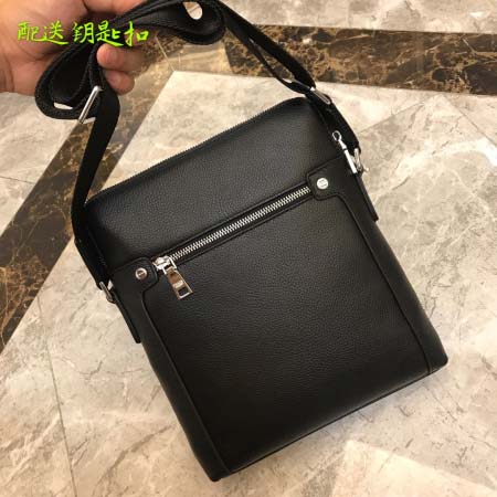 2025年9月5日入荷新作Prada/人気/本革/バッグ 人気 おすすめ 父の日 誕生日/ギフト プレゼント 結婚式男友達の誕生日プレゼント