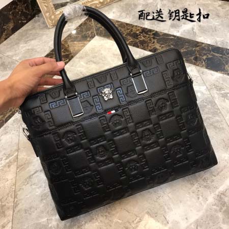 2025年9月5日入荷新作Prada/人気/本革/バッグ 人気 おすすめ 父の日 誕生日/ギフト プレゼント 結婚式男友達の誕生日プレゼント