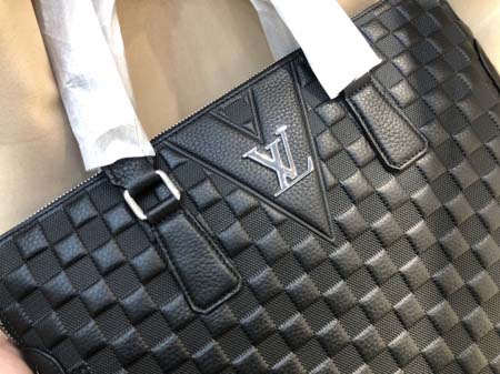 2025年9月5日入荷新作Louis Vuitton/人気/本革/バッグ 人気 おすすめ 父の日 誕生日/ギフト プレゼント 結婚式男友達の誕生日プレゼント