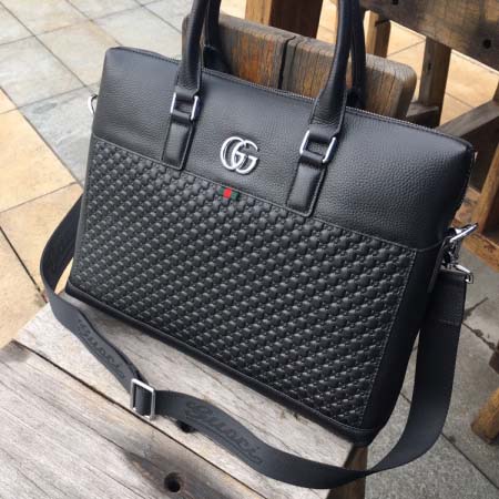 2025年9月5日入荷新作Gucci/人気/本革/バッグ 人気 おすすめ 父の日 誕生日/ギフト プレゼント 結婚式男友達の誕生日プレゼント