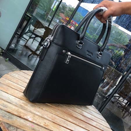 2025年9月5日入荷新作Prada/人気/本革/バッグ 人気 おすすめ 父の日 誕生日/ギフト プレゼント 結婚式男友達の誕生日プレゼント