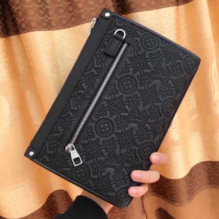2025年9月5日入荷新作Louis Vuitton/人気/本革/バッグ 人気 おすすめ 父の日 誕生日/ギフト プレゼント 結婚式男友達の誕生日プレゼント