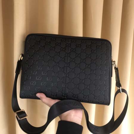 2025年9月8日入荷新作Gucci/人気/本革/バッグ 人気 おすすめ 父の日 誕生日/ギフト プレゼント 結婚式男友達の誕生日プレゼント