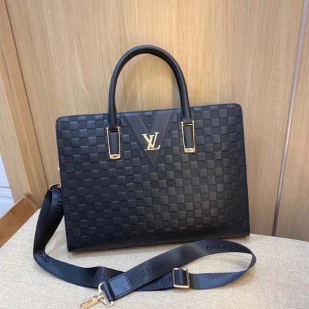 2025年9月8日入荷新作Louis Vuitton/人気/本革/バッグ 人気 おすすめ 父の日 誕生日/ギフト プレゼント 結婚式男友達の誕生日プレゼント
