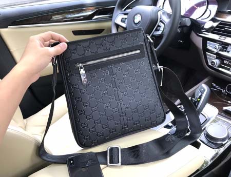 2025年9月8日入荷新作Gucci         /人気/本革/バッグ 人気 おすすめ 父の日 誕生日/ギフト プレゼント 結婚式男友達の誕生日プレゼント